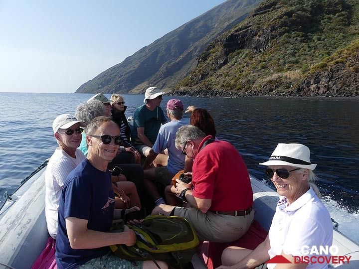 The day after our more strenuous hike to Stromboli's summit we have a relaxing boat trip around the volcanic island. (Photo: Ingrid Smet)