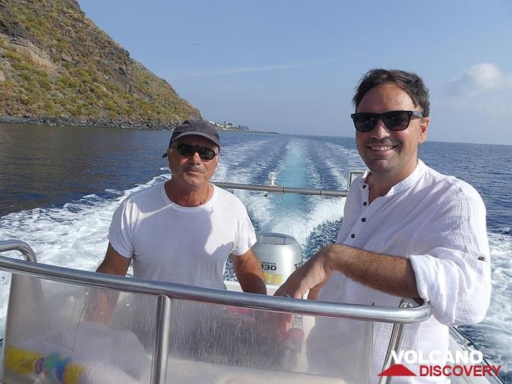The captain of our private boat, Frank International, and our historic tour guide from Naples enjoying the morning boat trip. (Photo: Ingrid Smet)