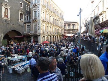 We spend our last morning in Catania exploring the historic center near the hotel! (Photo: Ingrid Smet)