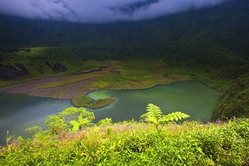 Galunggung volcano's crater, West Java, Indonesia (Photo: Roland Gerth)