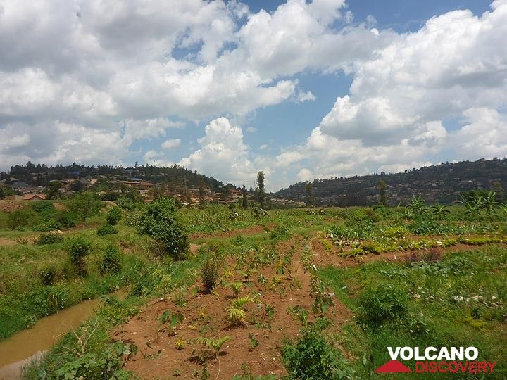 Jour 1 - Terres agricoles fertiles à la périphérie de la capitale du Rwanda (Photo: Ingrid Smet)