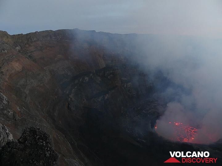 Day 5 - View of the western caldera walls and active lava lake before sunrise (Photo: Ingrid Smet)