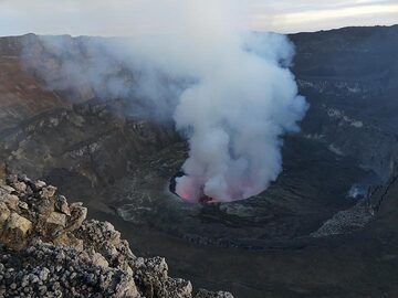 Day 5 - morning view of the central part of Nyiragongo´s summit caldera and its active lava lake (Photo: Ingrid Smet)