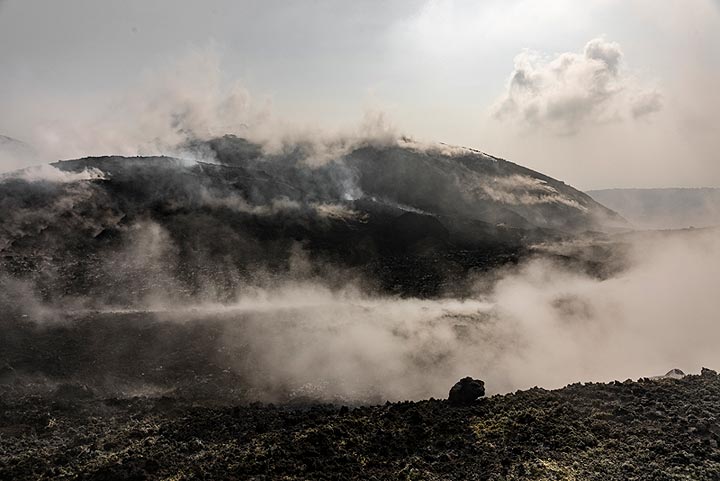 In the heart of Anak Krakatau, the view after reaching the top. (Photo: Ivana Dorn)