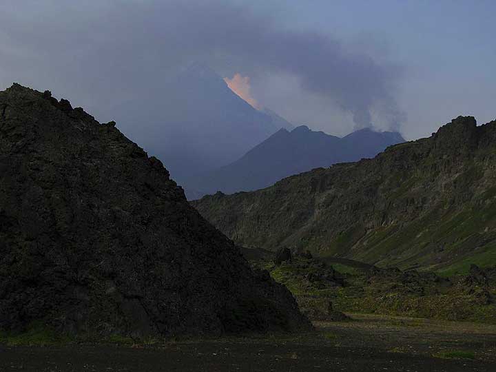 Glacier Spring Valley with smoking Bezymyanny volcano in the background (Photo: Anastasia)