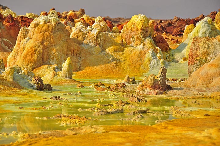 So far there is no other hydrothermal site known with such intense colours and activity as Dallol (Photo: Anastasia)