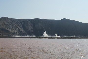 Anak Krakatau and its crater seen from the sea (Photo: AndreyNikiforov)