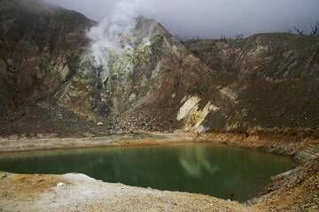 Papandayan's crater lake (West Java) (c)