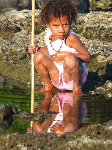 Going fishing: some of the most charming people that you will meet anywhere. Tanna, Vanuatu, August 2012. (Photo: Dick)