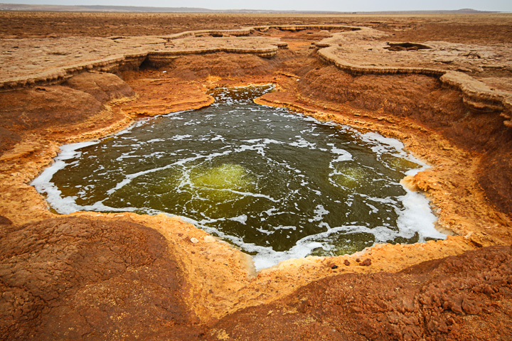 Green salt spring at Dallol (Photo: Dietmar)