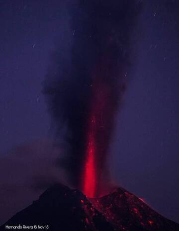 Eruption from Colima volcano, Mexico, on 15 Nov 2015 (Photo: Hernando Rivera)