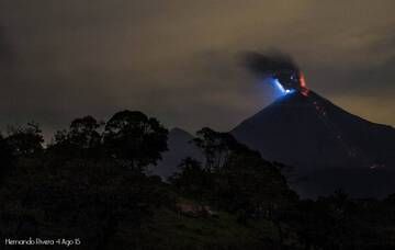 The Colima volcano remains constant activity, small explosions (Photo: Hernando Rivera)