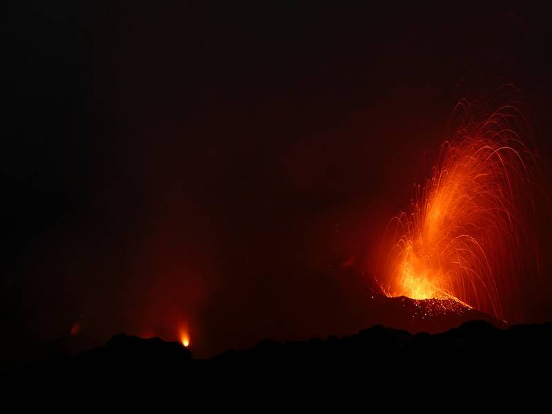 Eruption from Stromboli's NE crater (20 Oct 2018) (Photo: Ingrid)