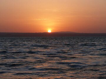 DAY 4: From Afrera to Dodom (Erta Ale basecamp) - Sun rise at Afrera salt lake (Photo: Ingrid)