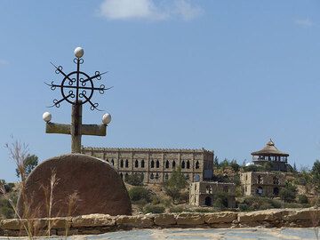 TAG 11–12: Von Wakru nach Mekele – Blick vom Dach einer orthodoxen, monolithischen Kirche aus dem 8.–9. Jahrhundert. (Photo: Ingrid)