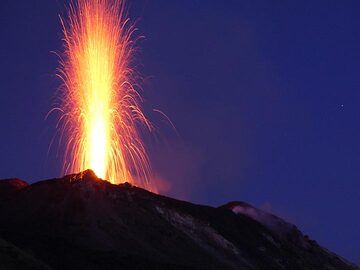Candle-like explosions from the two eastern vents during blue hour - the longer duration of these explosions result in overexposed images. (Photo: Ingrid)