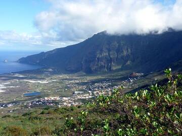 El Golfo valley, El Hierro, Canary islands (Photo: Janka)