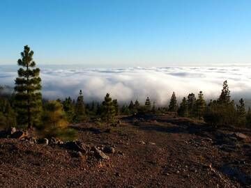 Nuages remontant les flancs du volcan El Teide, Tenerife, îles Canaries (Photo: Janka)