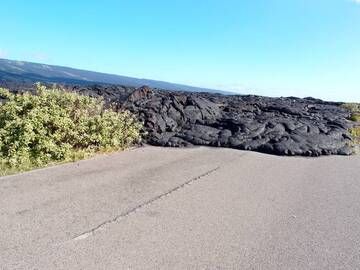 The "Chain of Craters Road" covered by lava flows emitted by Kilauea volcano, Big Island, Hawaii (Photo: Janka)