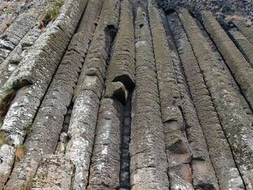 "Giants Causeway" is famous for its hexagonal basalt columns, Northern Ireland, UK (Photo: Janka)
