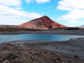 Schlackenkegel im Süden von Lanzarote, Kanarische Inseln (Photo: Janka)