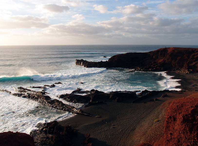 Vulkanische Küste in der Nähe des Dorfes El Golfo, Lanzarote, Kanarische Inseln (Photo: Janka)