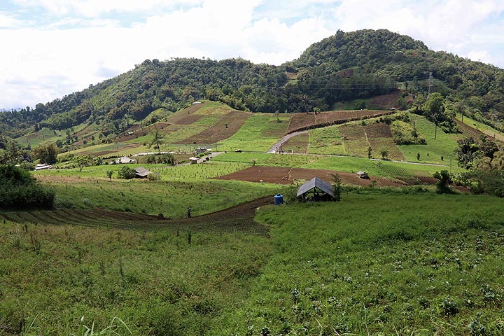 Gunung Mahawu et ses environs, Tomohon, Sulawesi du Nord, Indonésie (Photo: Jay Ramji)