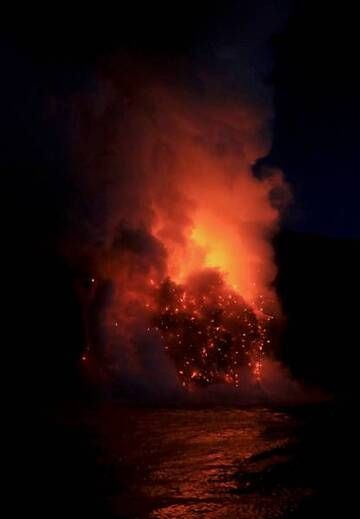 Kilauea Lava Hose explosions, March 2017 (Photo: KatSpruth)