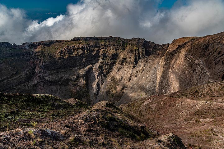 Krater des Vulkans Vesuv (Photo: Markus Heuer)