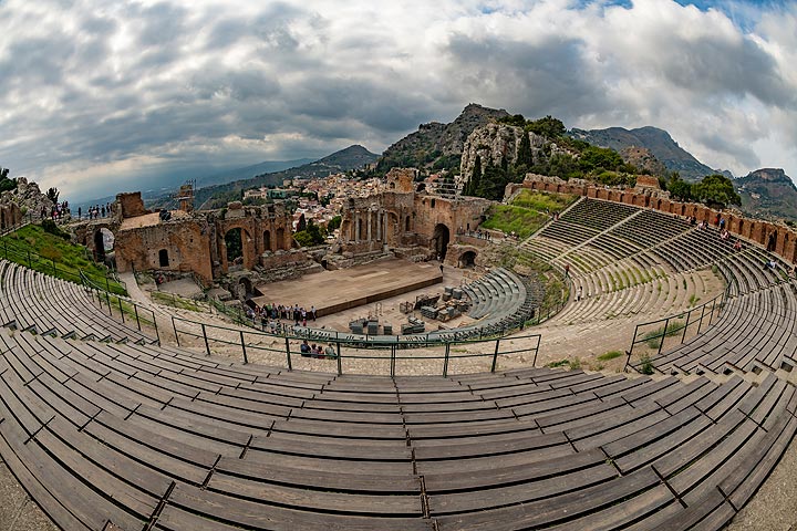 Le théâtre grec antique de Taormina (Photo: Markus Heuer)