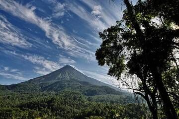 Karangetang stratovolcano, Api Siau Island, Indonesia (Photo: Markus Heuer)