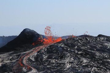 "Le 19 janvier 2017, nous avons recommencé notre matinée avec de grosses éclaboussures, de fortes fontaines et des débordements, spécialement dans la direction sud-ouest, toutes les 20 minutes, le niveau descend et gonfle alternativement." (Enku) (Photo: Paul Reichert)