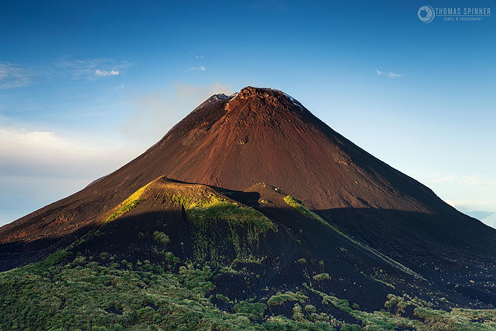 Vulkan Soputan (Photo: Thomas Spinner)