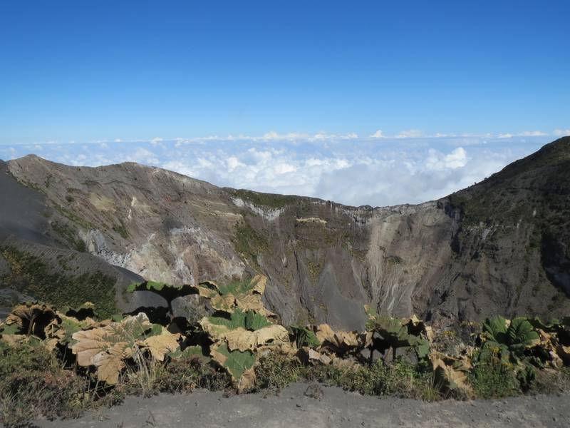 Crater Principal of Irazu Volcano, highest active volcano in Costa Rica (Photo: WNomad)