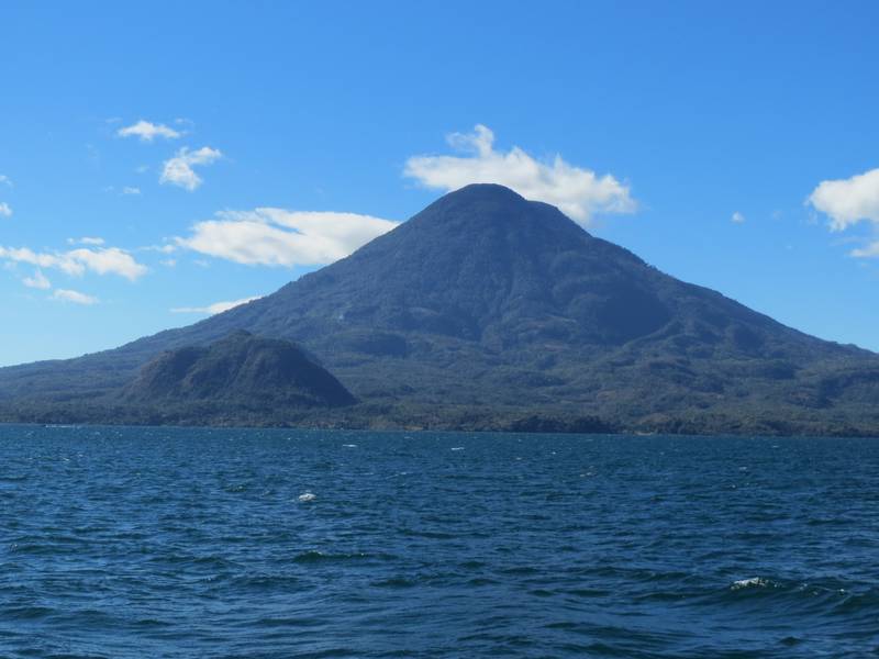 Volcano Toliman at Atitlan Lake, Guatemala (Photo: WNomad)