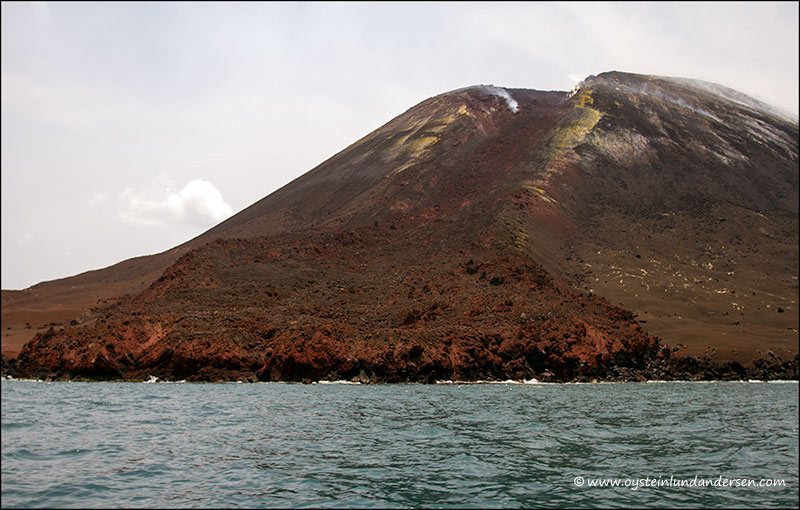 Anak-krakatau. The September 2012 lava flow on the western flank (photo of 6th Oct.2012) (Photo: andersen_oystein)