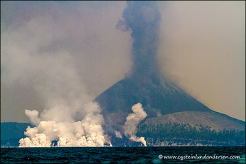 Anak-krakatau eruption on the 3rd September 2012 (Photo: andersen_oystein)