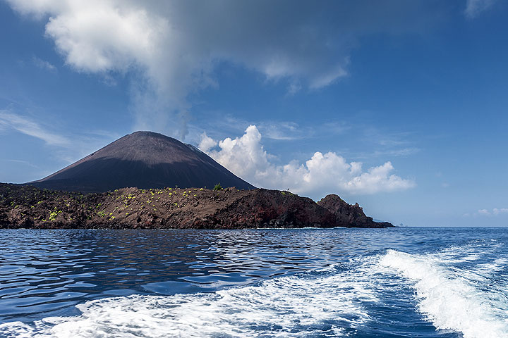 Anak Krakatau (Photo: Uwe Ehlers / geoart.eu)