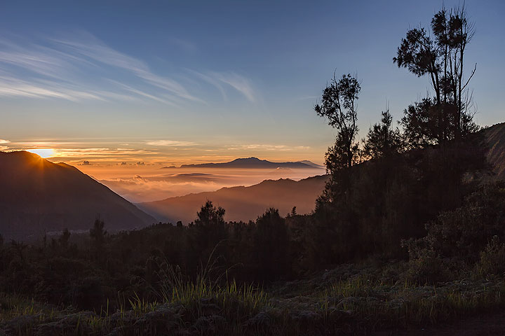 Morgen in der Tengger-Caldera (Photo: Uwe Ehlers / geoart.eu)