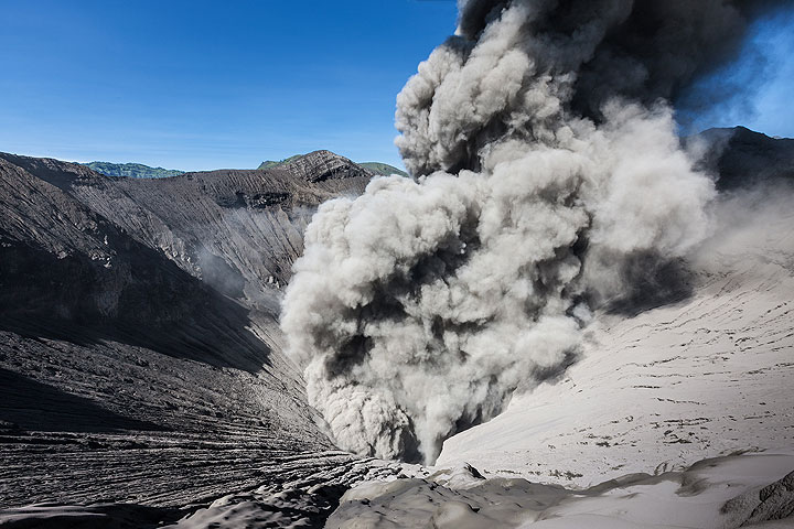 Vue sur le cratère de Bromo (Photo: Uwe Ehlers / geoart.eu)