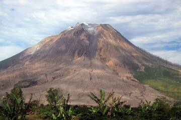 Sinabung Volcano pyroclastic flow deposits (Photo: mlyvers)