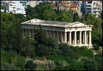 El templo de Ephaistos en Atenas, homenaje al Dios de los volcanes. (Photo: Nathalie Livingstone)