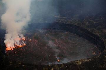 Again the Nyiragongo lava lake. The red glow of the lava was clearly visible through the day. (Photo: shinkov)