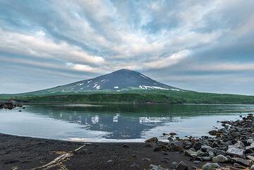 Alaid stratovolcano, Atlasof Island, Northern Kuriles (Photo: Tom Pfeiffer)