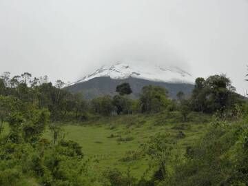 Tungurahua, Ecuador. Ottobre 2012 (percorso dei flussi piroclastici sul fianco destro). (Photo: volcanomike)