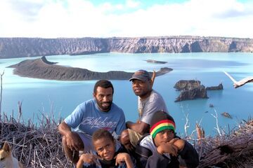 At the rim of the caldera lake of Ambae volcano, Vanuatu (Photo: Yashmin Chebli)