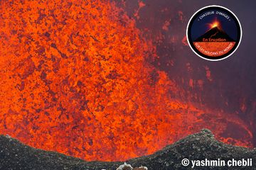 Lava fountain from the lava lake in Benbow's crater (Photo: Yashmin Chebli)