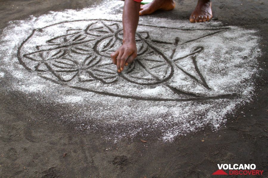 Sand drawing (Photo: Yashmin Chebli)
