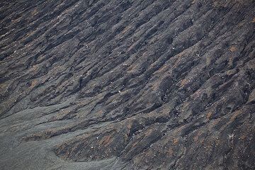 Erosionsrillen am Krater des Benbow (Photo: Tom Pfeiffer)