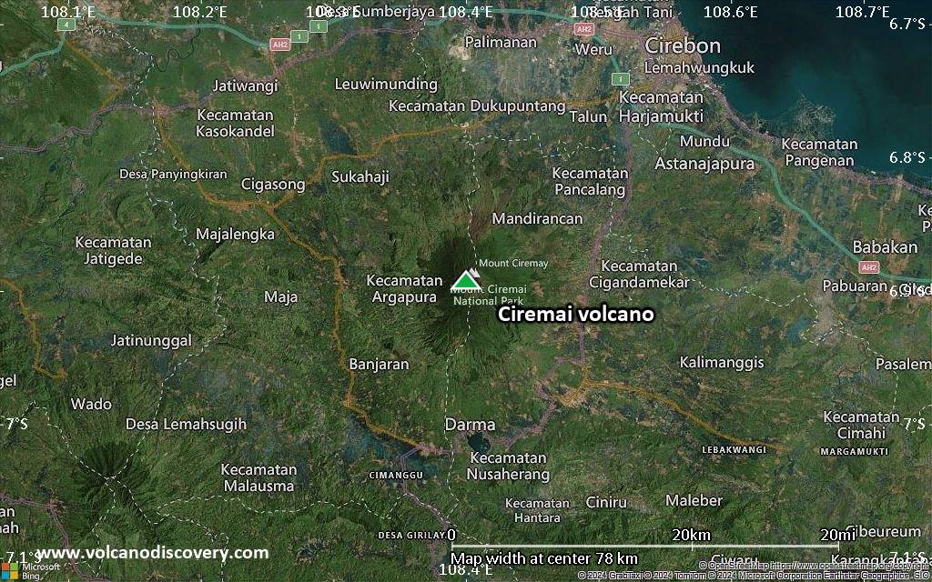 Satellite/aerial-type map of Ciremai volcano (scale of 10s of km)